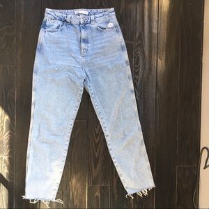 Zara High-Rise Boyfriend Jeans